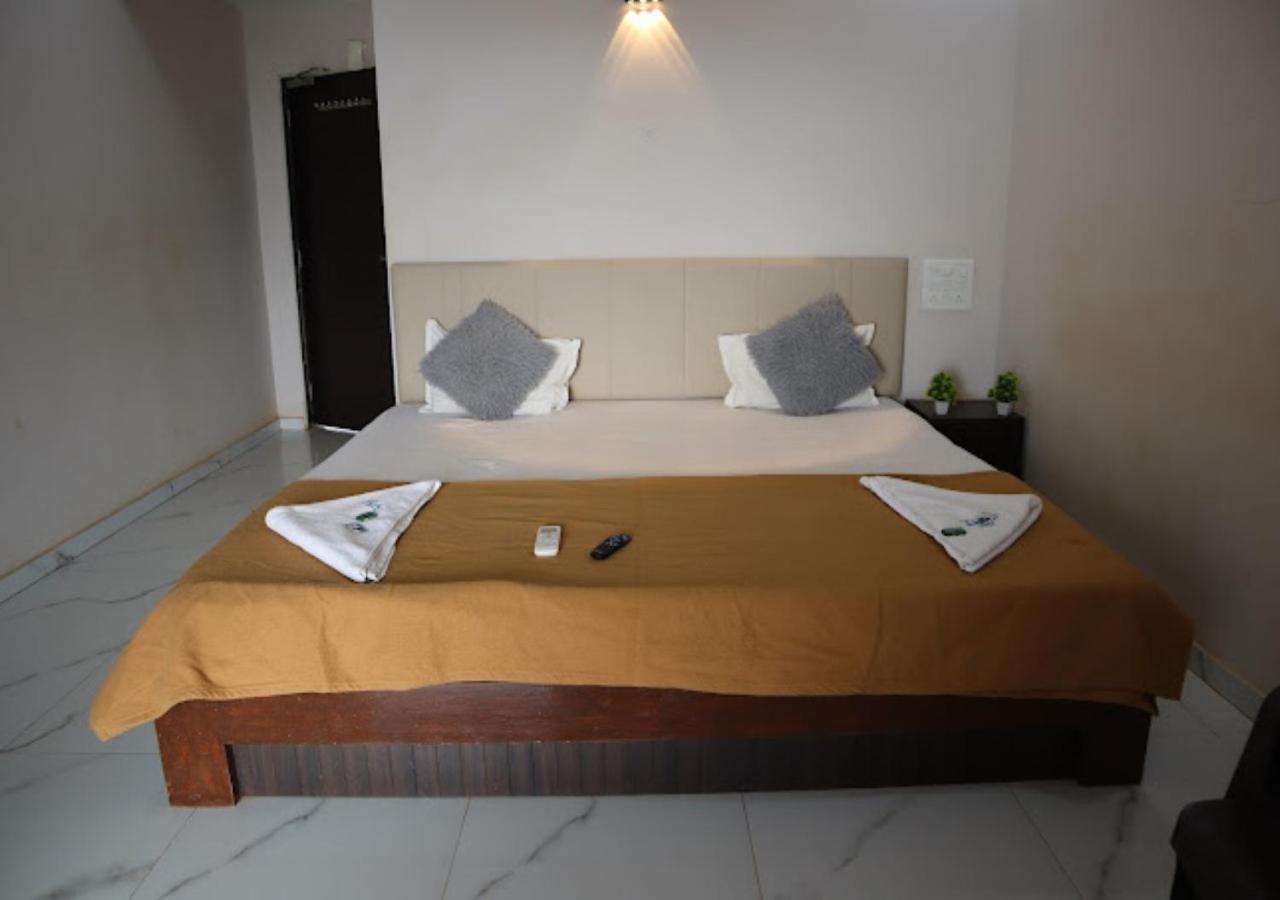 Sea King Beach Resort กันปาตีปุเล ภายนอก รูปภาพ